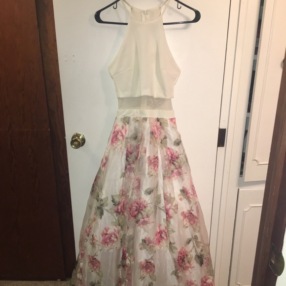 Prom Dress - Picture 4 of 4